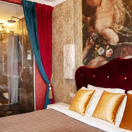 Club Miami Arkadia Otel 4*